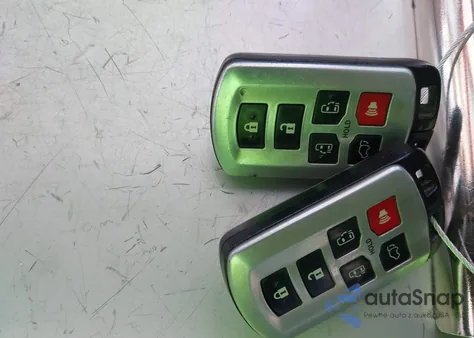 2014 Toyota Sienna Xle from USA, damaged, VIN 5TDDK3DC5ES092132